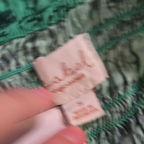 *Last Chance* Isabel Maternity by Ingrid & Isabel Green Smocked Crop Tank Top - Picture 3 of 5